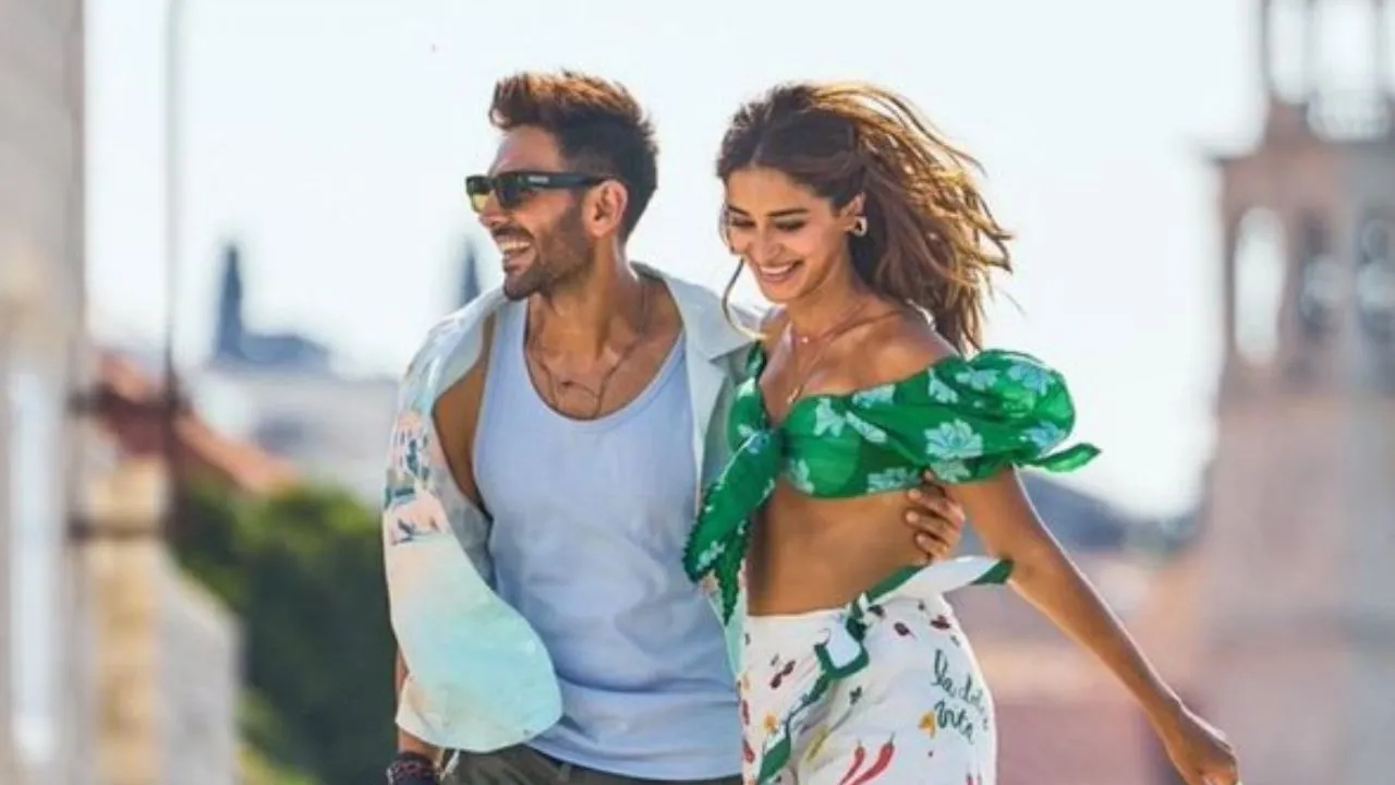 विवादों में आयी कार्तिक की फिल्म,  'सात समुंदर पार 2.0' रीमेक की नेटिज़ेंस ने की आलोचना