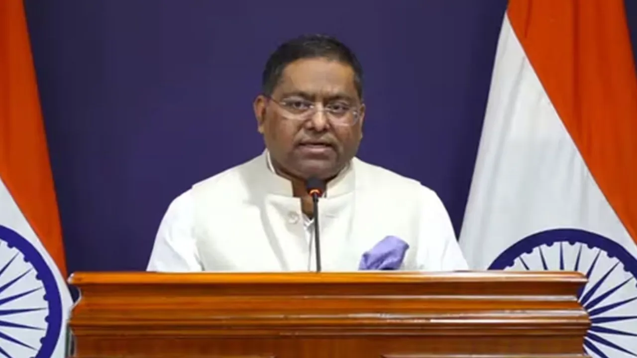  बांग्लादेश हिंसा पर आया MEA का बयान, बोला- अंतरिम सरकार में हत्या, आगजनी और जमीन हड़पने की 2900 घटनाएं