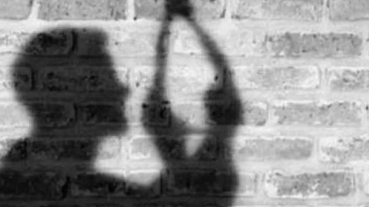 कानपुर: निर्माणाधीन मकान में मजदूर ने लगाई फांसी, परिजनों में कोहराम; पुलिस ने जांच शुरू की