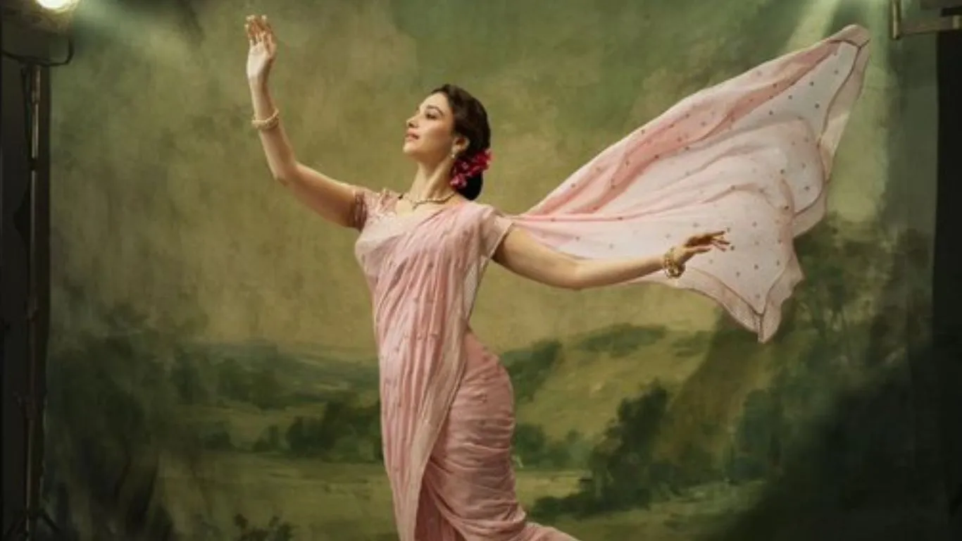 तमन्ना का Vintage Look वायरल... दिवंगत वी. शांताराम की बायोपिक में करेगी काम, निभाएगी जयश्री का किरदार 