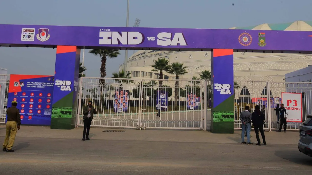 India-SA T20 Match: पुलिस अधिकारियों की निगरानी में सुरक्षा के खास इंतजाम, ड्रोन-CCTV और कंट्रोल रूम की व्यवस्था