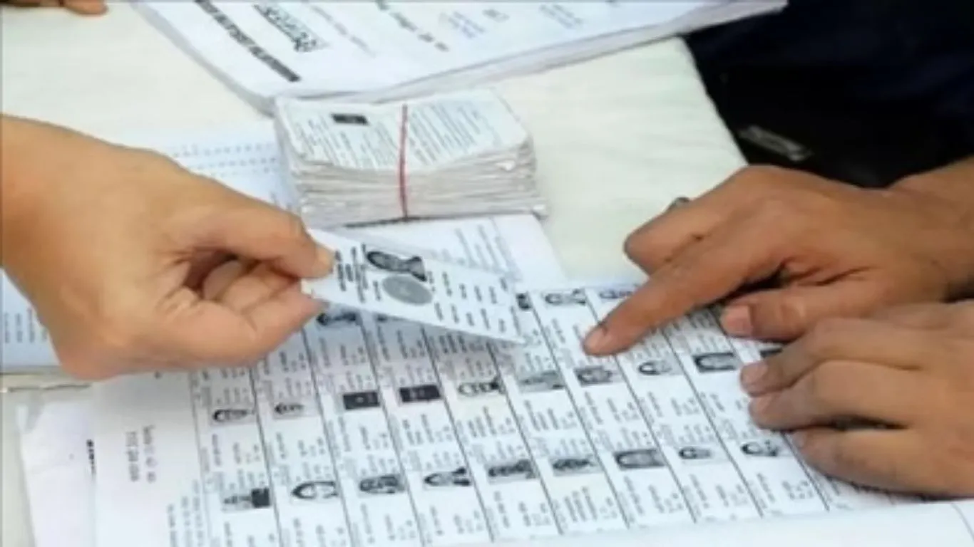 यूपी में बढ़ गई SIR की डेट... मृतक, शिफ्टेड और अनुपस्थित वोटर्स का होगा पुन: सत्यापन