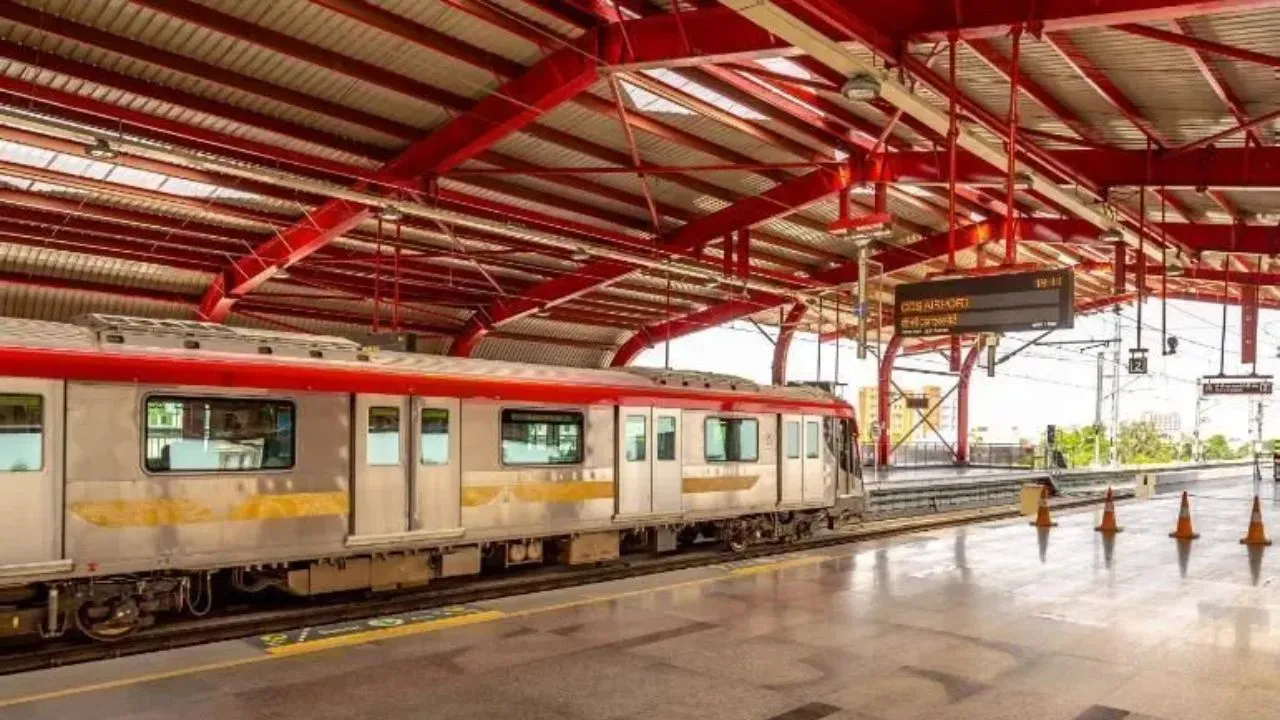 लखनऊ मेट्रो स्टेशन पर यात्री के ट्राॅली बैग में मिला तमंचा, आरोपी गिरफ्तार, आर्म्स एक्ट की रिपोर्ट दर्ज