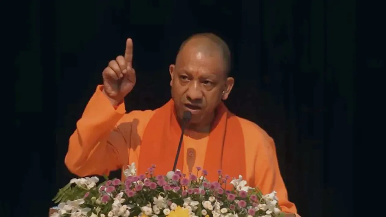 गोरखपुर में बोले सीएम योगी- सत्ता में आने के बाद सिर्फ अपने परिवार के बारे में सोचते हैं देश तोड़क तत्व