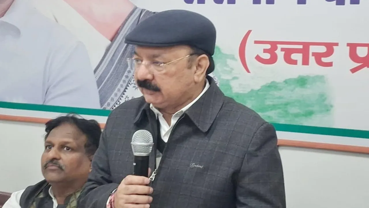 अमेठी : सांसद केएल शर्मा का दावा- महात्मा गांधी की हत्या करने वाली ताकतें अब उनका नाम भी मिटाना चाहती हैं 