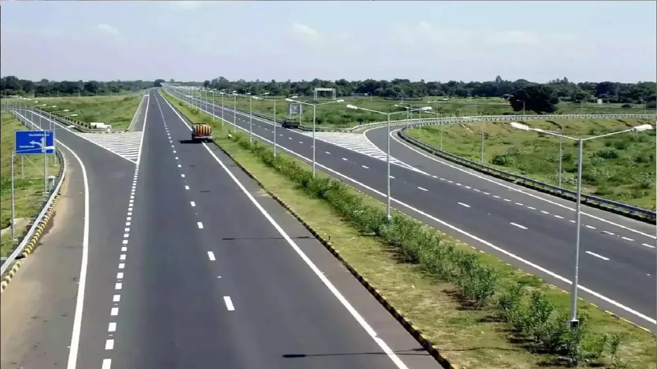 बाराबंकी-बहराइच फोरलेन के निर्माण को मिली रफ्तार : यातायात, व्यापार और विकास के लिए साबित होगा मील का पत्थर 