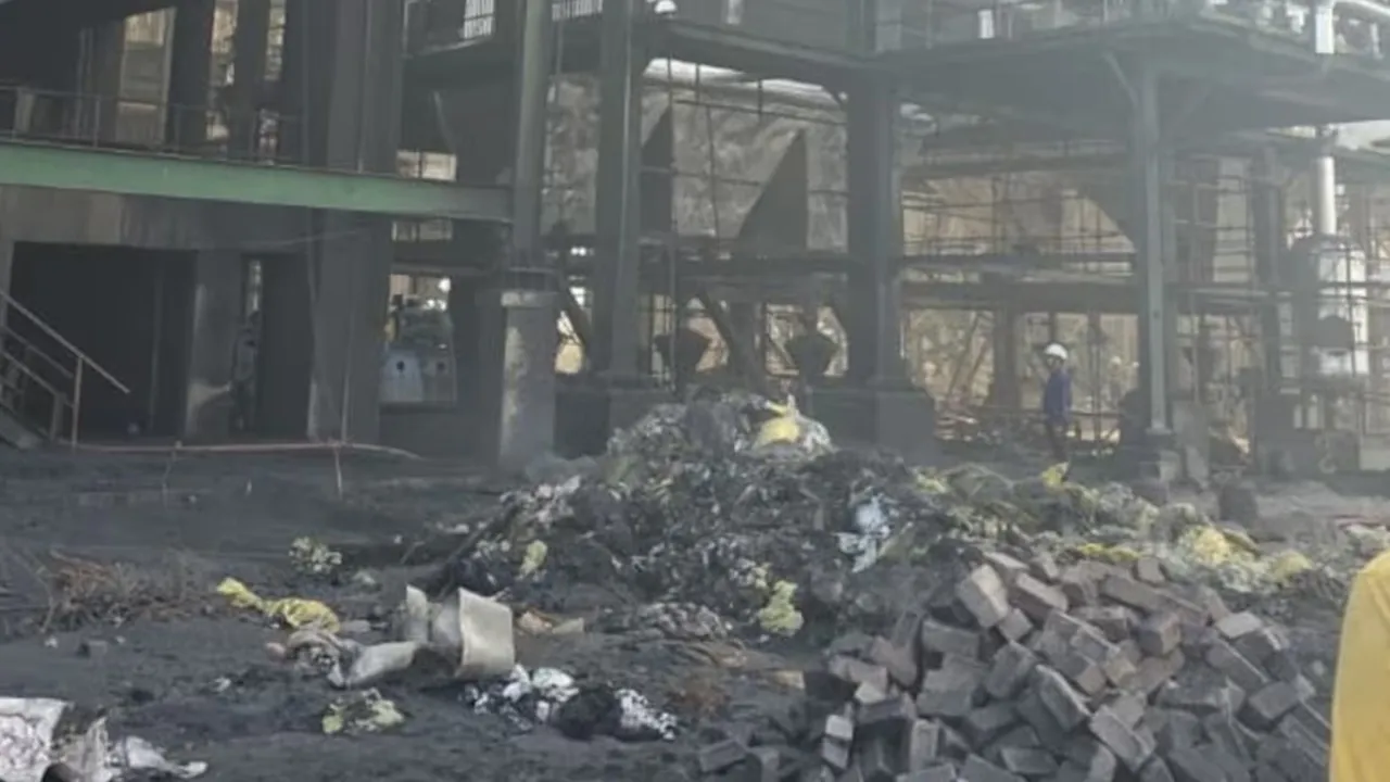 छत्तीसगढ़ के बलौदाबाजार में बड़ा हादसा : स्टील प्लांट में विस्फोट से 6 मजदूरों की मौत, पांच घायल