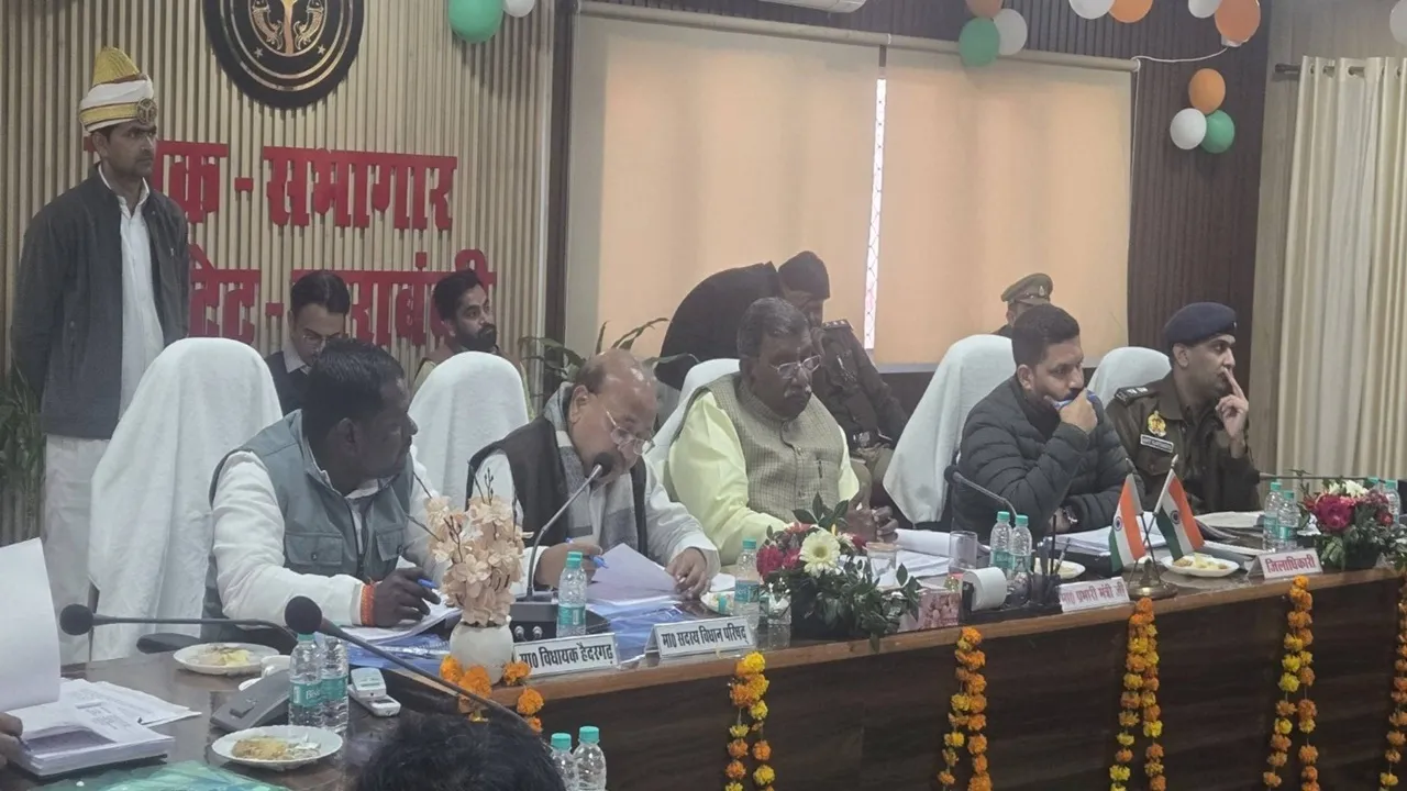 बाराबंकी : विकास कार्यों में तेजी लाएं, लापरवाही नहीं की जाएगी बर्दाश्त, मंत्री सुरेश राही का अधिकारियों को निर्देश