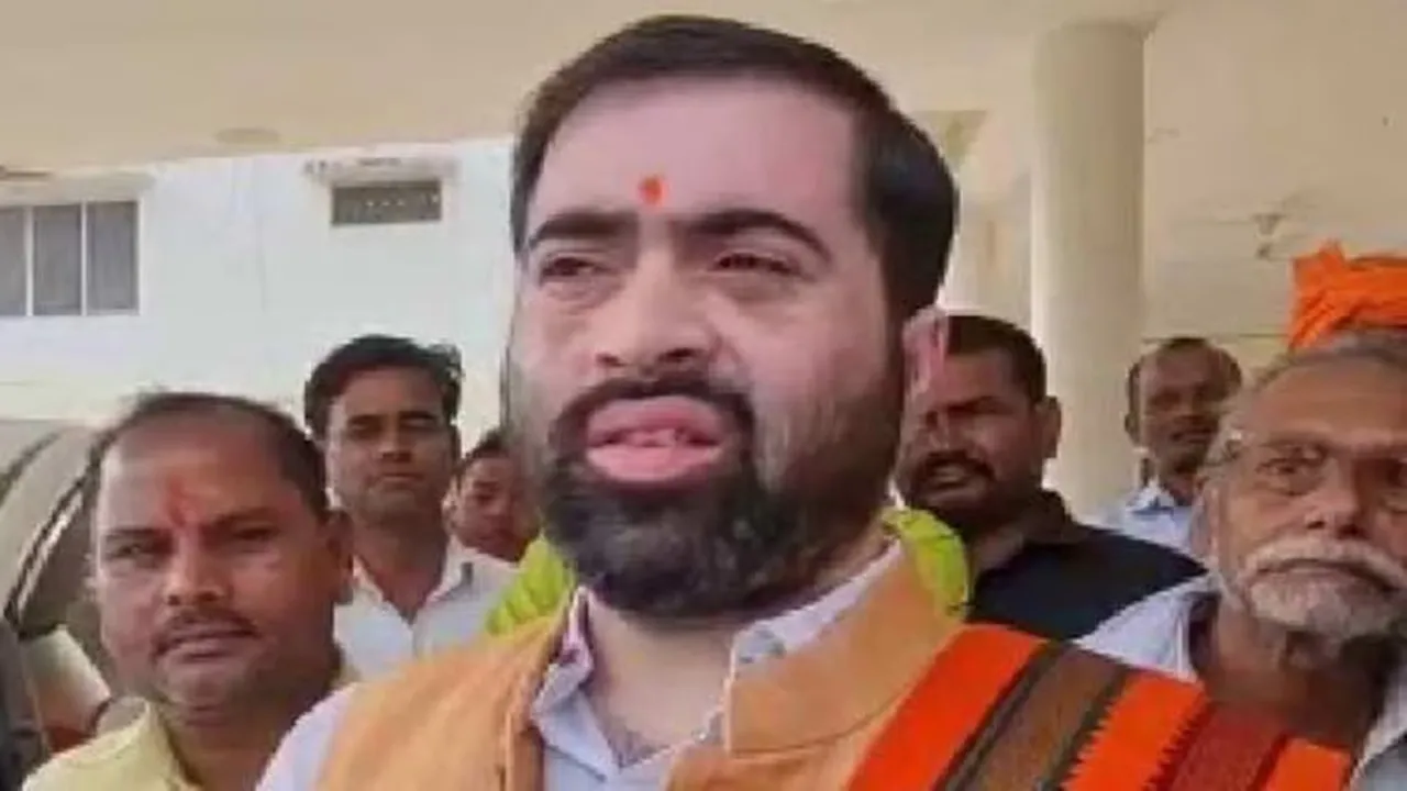 VB-G Ram Ji अर्थव्यवस्था को आत्मनिर्भर बनाने की ठोस पहल है : अमेठी में बोले मंत्री सतीश शर्मा 