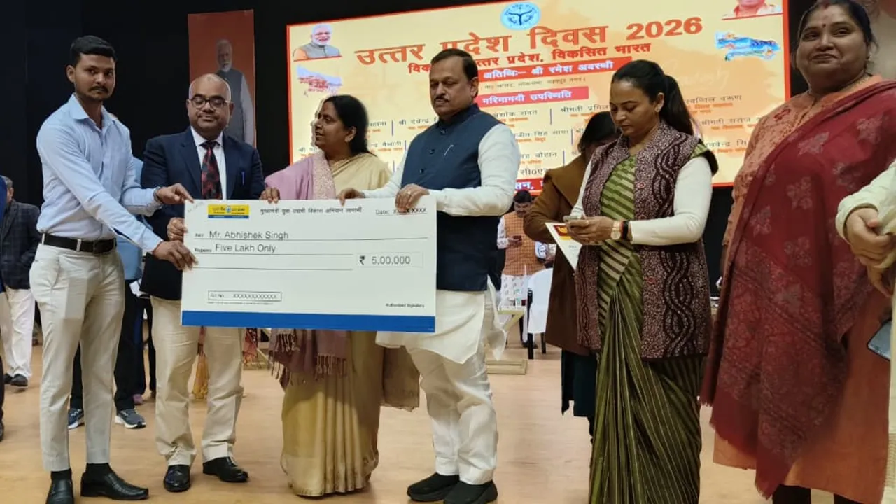 कानपुर : यूपी दिवस बाल विवाह मुक्त सशक्त उत्तर प्रदेश के निर्माण की शपथ, सांसद बोले, विकसित भारत का रास्ता यूपी से ही गुजरेगा 