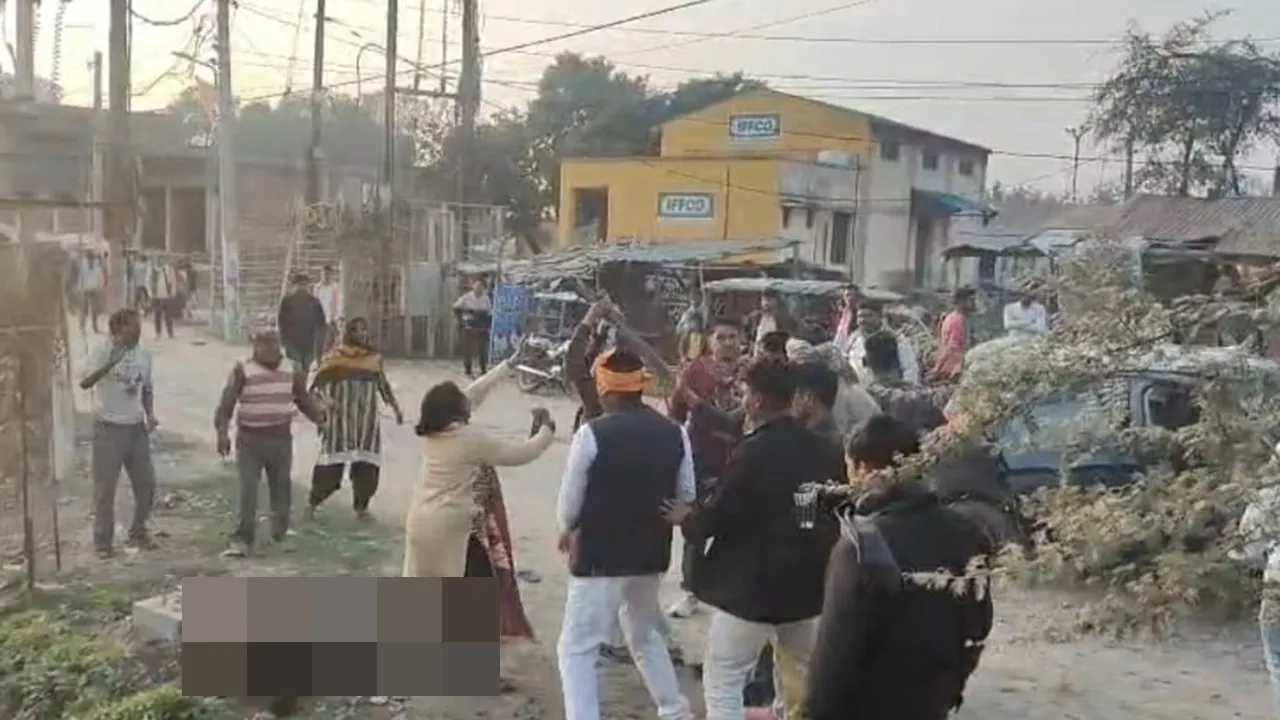 हरदोई : प्रधान प्रतिनिधि के इशारे पर अधिवक्ता के पति को कार से खिंचकर पीटा, लखनऊ ट्रामा सेंटर में भर्ती