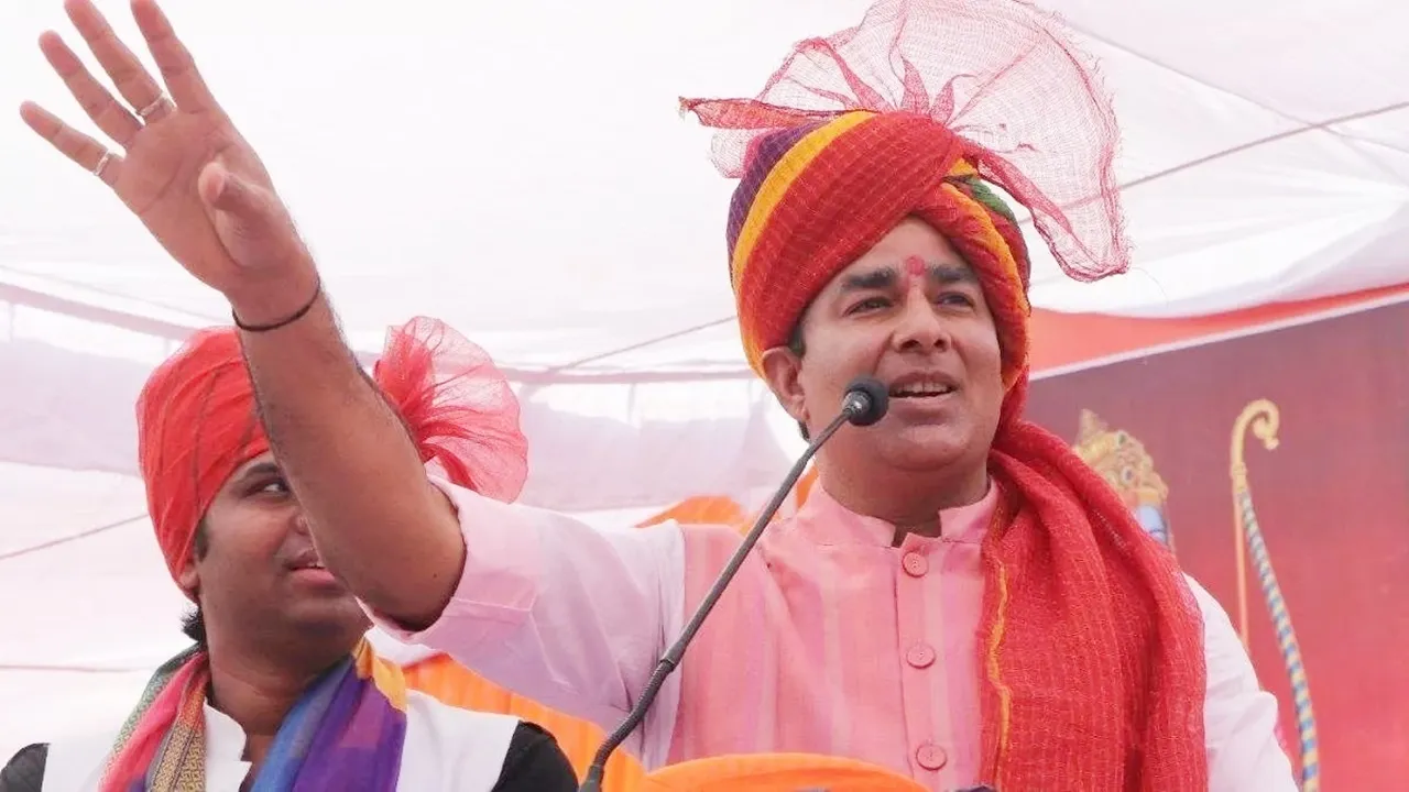 पूर्व विधायक संगीत सोम को मिली बम से उड़ाने की धमकी, व्हाट्सएप पर बंगाली भाषा में आया मैसेज 