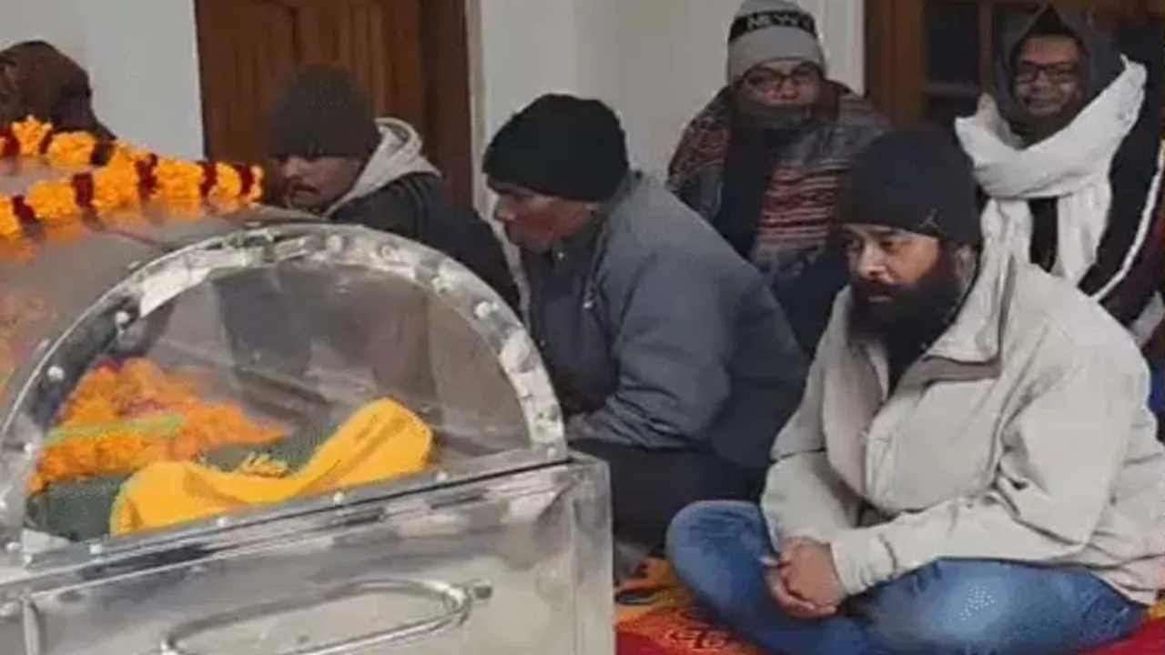 सपा विधायक विजय सिंह गोंड पंचतत्व में विलीन, DM-SP समेत कइयों ने अर्पित की श्रद्धांजलि