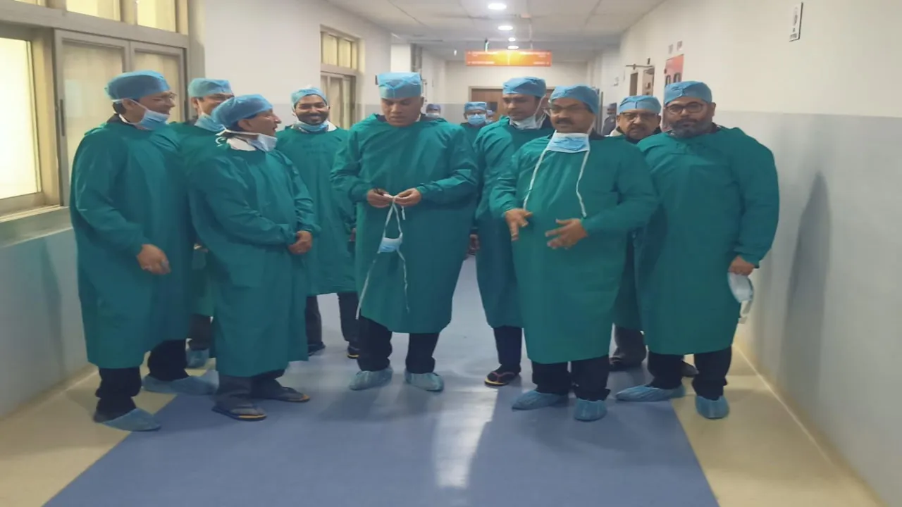 कानपुर : किडनी ट्रांसप्लांट के लिए GSVSS PGI का इंफ्रास्ट्रेक्चर बेहतर, शासन स्तर की टीम ने किया निरीक्षण