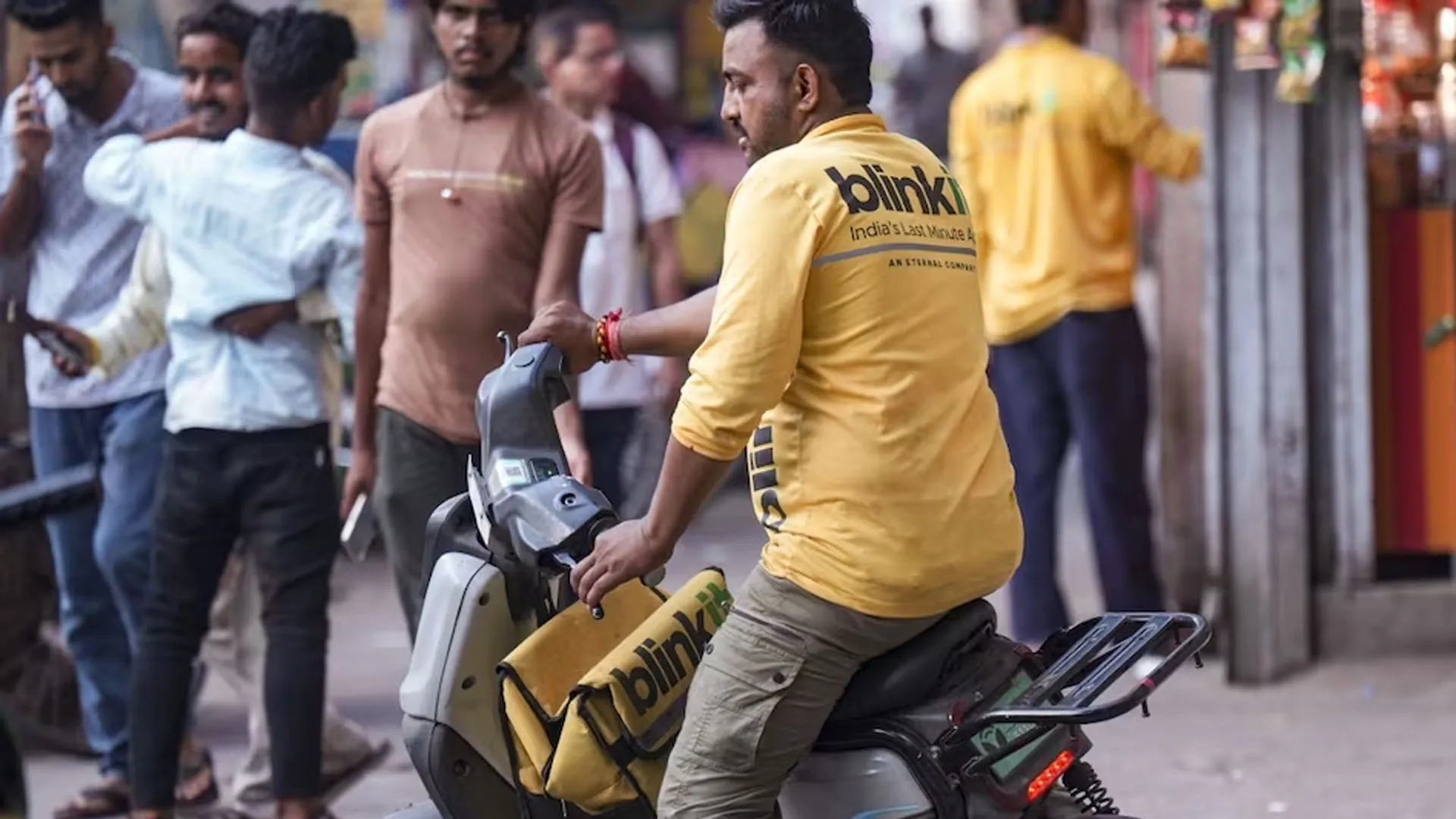 Bareilly : 10 मिनट में डिलीवरी के फरमान पर रोक, व्यापारियों ने जताई खुशी