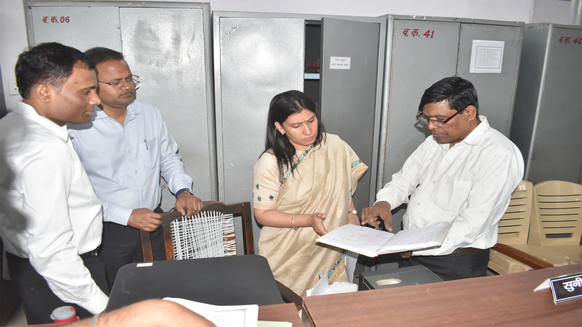 Bareilly: बाबुओं को कार्रवाई का डर, अनुपालन आख्या दबाई