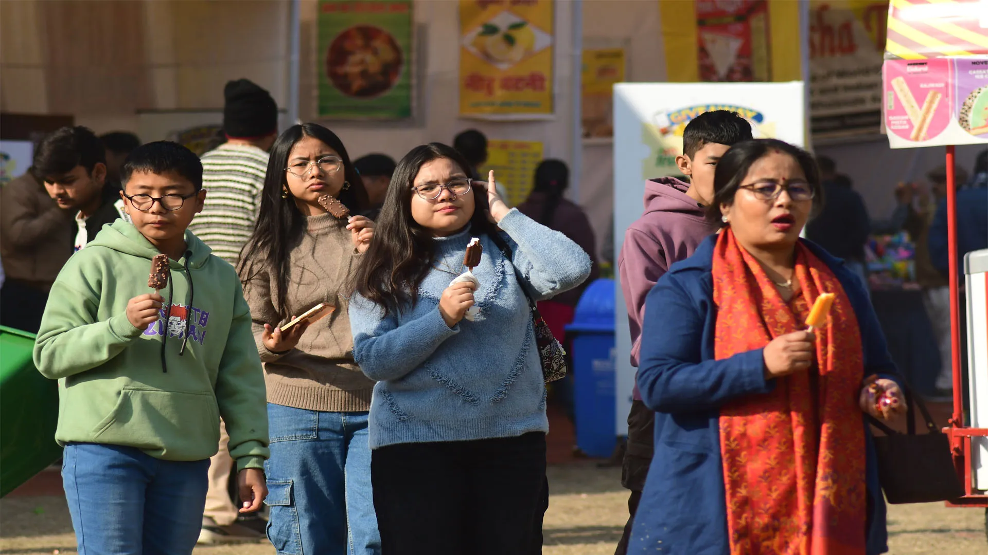 Bareilly : बरेली में कड़ाके की ठंड, न्यूनतम तापमान 3 डिग्री सेल्सियस पहुंचा