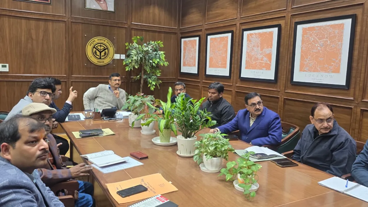 Lucknow Darshan Tour: 7 से डबल डेकर ई-बस से करें लखनऊ दर्शन, जानें कब और कैसे चलेंगी ये बसें