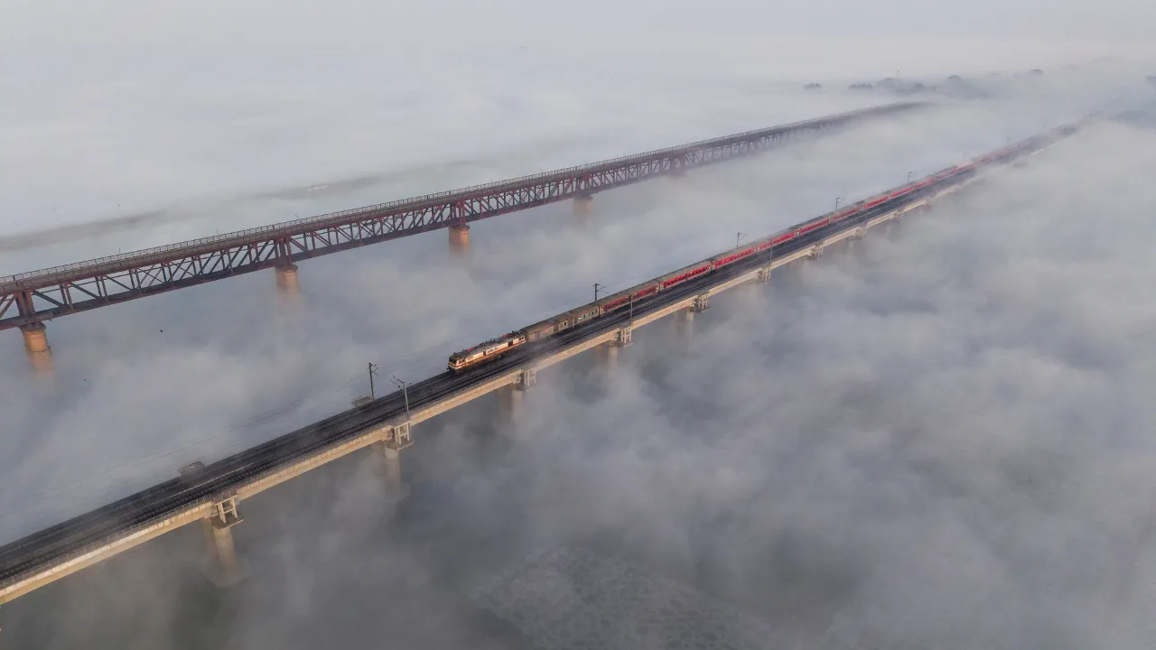 तीन दिन घने कोहरे के साथ शीत लहर के आसार... मौसम विभाग ने जारी की चेतावनी, कहा- दिन में 3 डिग्री सेल्सियस तक गिर सकता है पारा