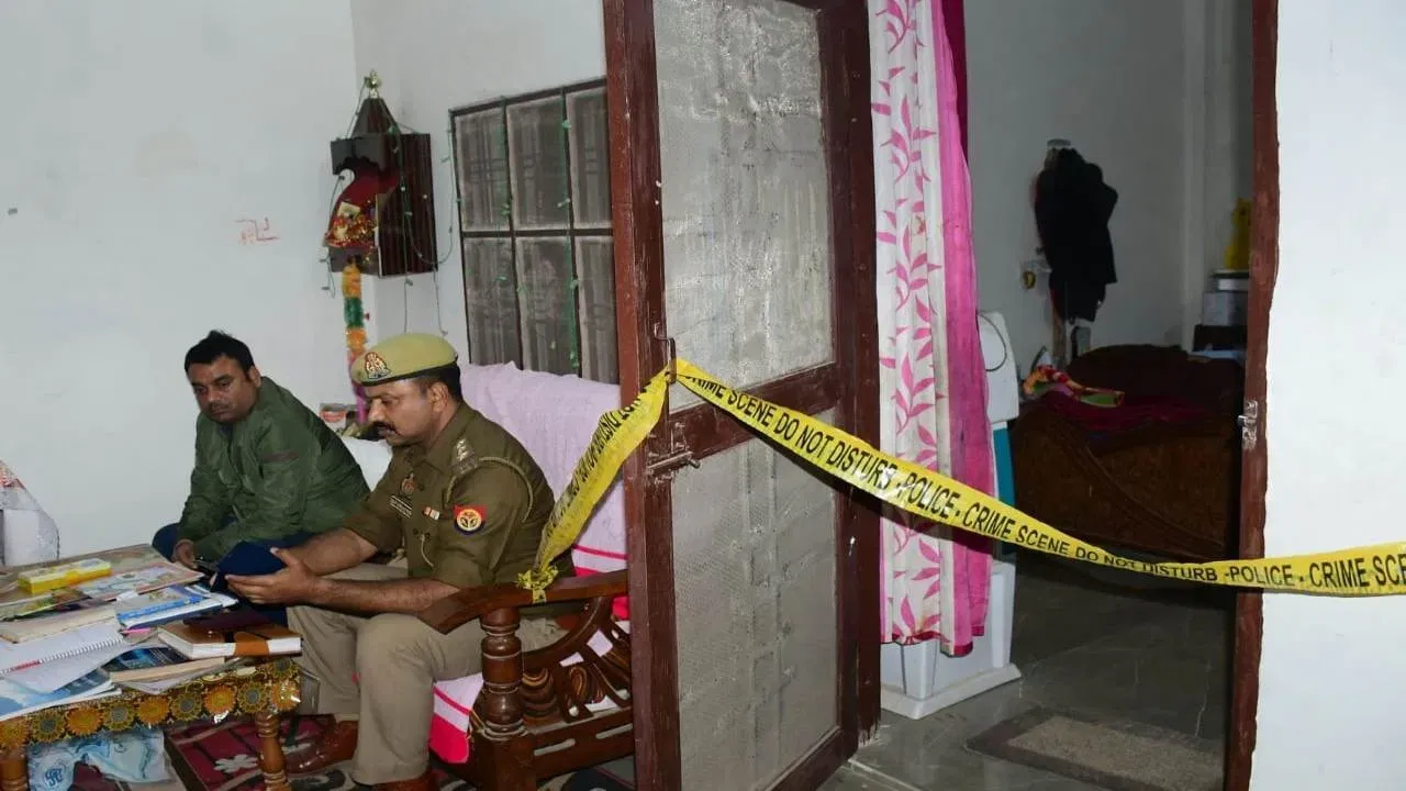 मुख्यमंत्री योगी सुरक्षा में तैनात हेड कांस्टेबल के घर से 20 लाख की चोरी, जांच में जुटी पुलिस