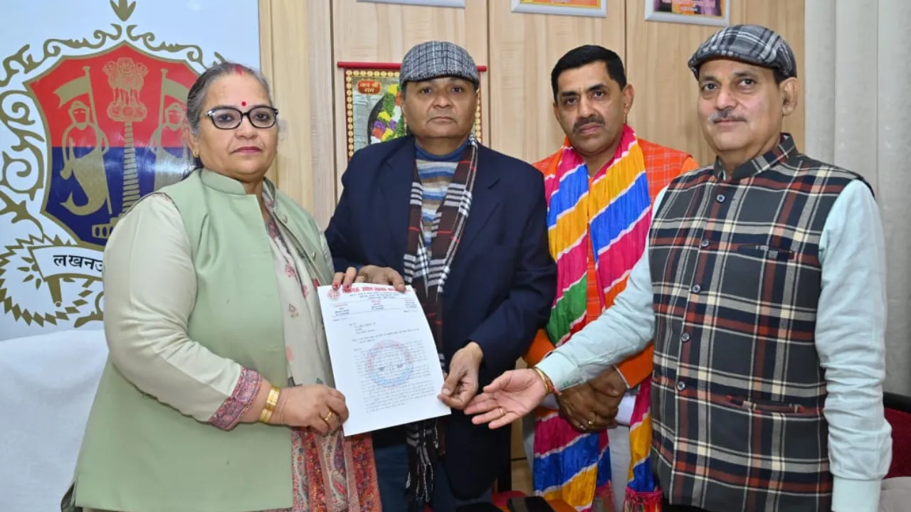 नए ट्रेडों पर लाइसेंस शुल्क के लाए जा रहे प्रस्ताव पर बिफरे व्यापारी, लखनऊ व्यापार मंडल ने बाजार बंद की दी चेतावनी