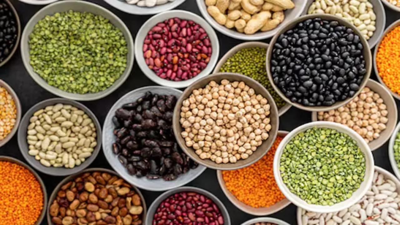 हाउसवाइफ के लिए राहत भरी खबर... 15 दिनों में गिरेंगे अरहर समेत सभी दालों के भाव, पहले कर्नाटक और अब आएगी महाराष्ट्र की नई फसल