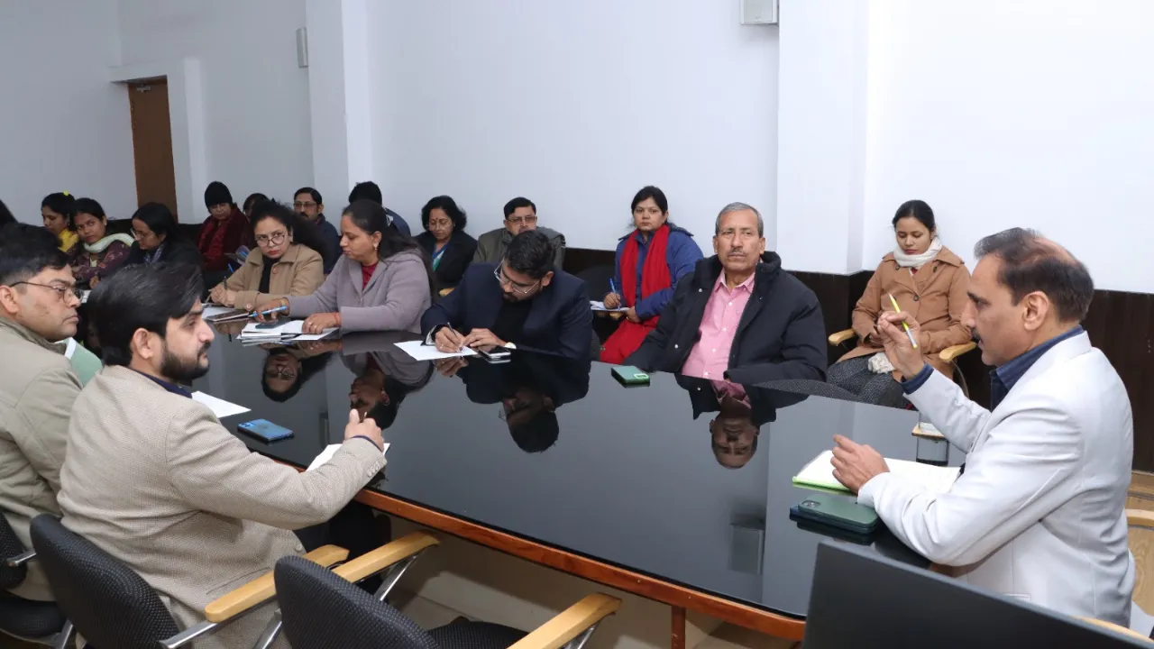 पंचवर्षीय विकास योजना पर काम करेगा नेशनल पीजी कॉलेज, सभी विषयों के विभागाध्यक्षों की बैठक में बनी सहमति