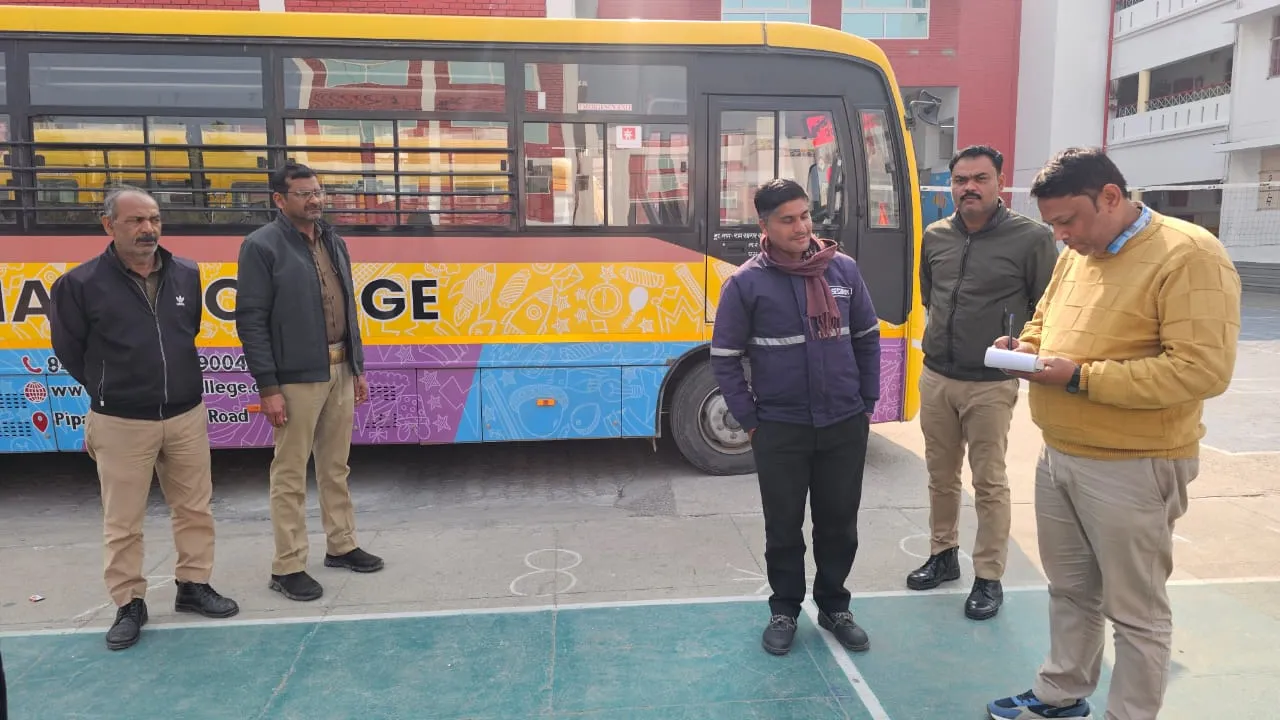 स्कूली वाहनों-हाईवे पर पार्क वाहनों के विरुद्ध चला प्रवर्तन अभियान, दो दिनों में 80 वाहनों की जांच, कइयों का काटा चालान