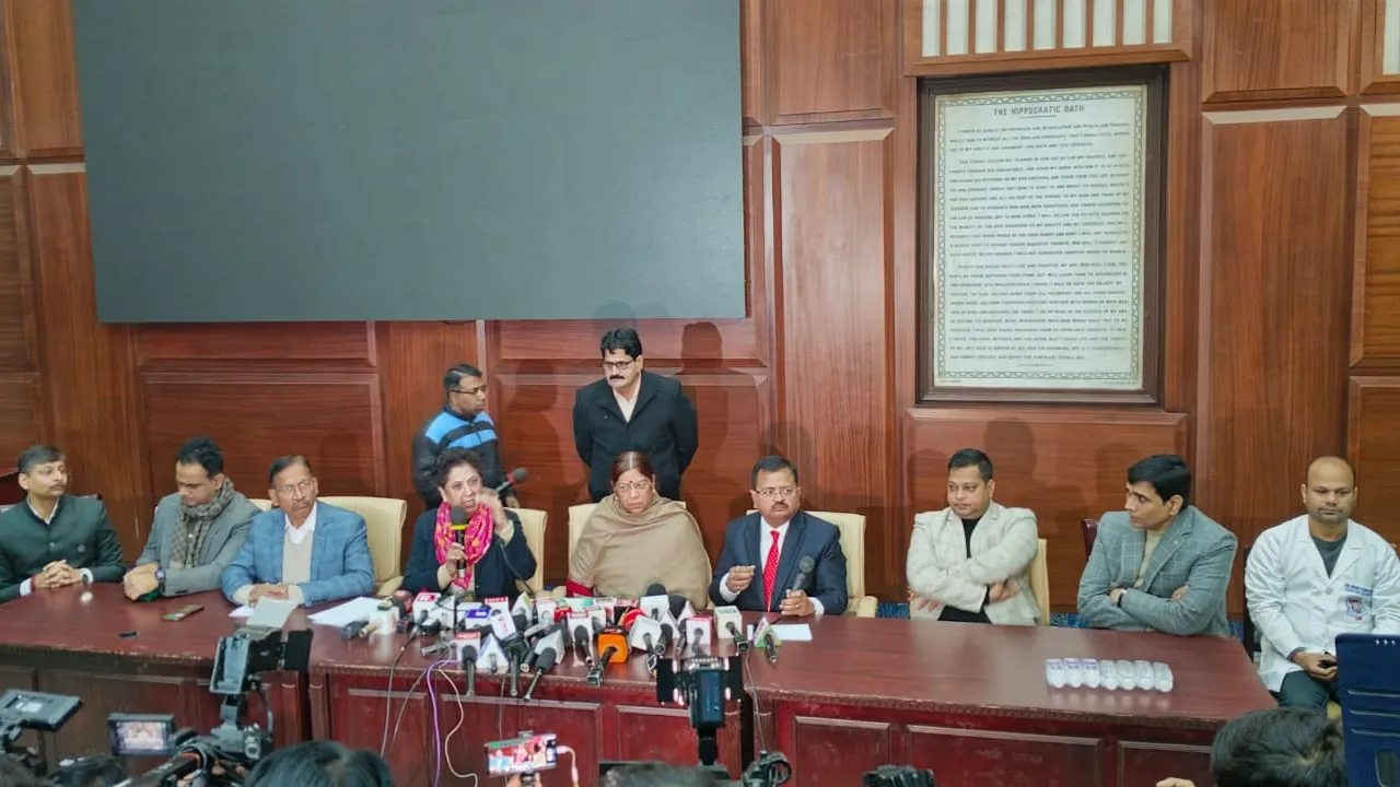 केजीएमयू धर्मांतरण मामला : आरोपित रेजिडेंट डॉ. रमीजुद्दीन नायक को निष्कासित करने की तैयारी, सहयोगियों के नाम का नहीं हो सका खुलासा