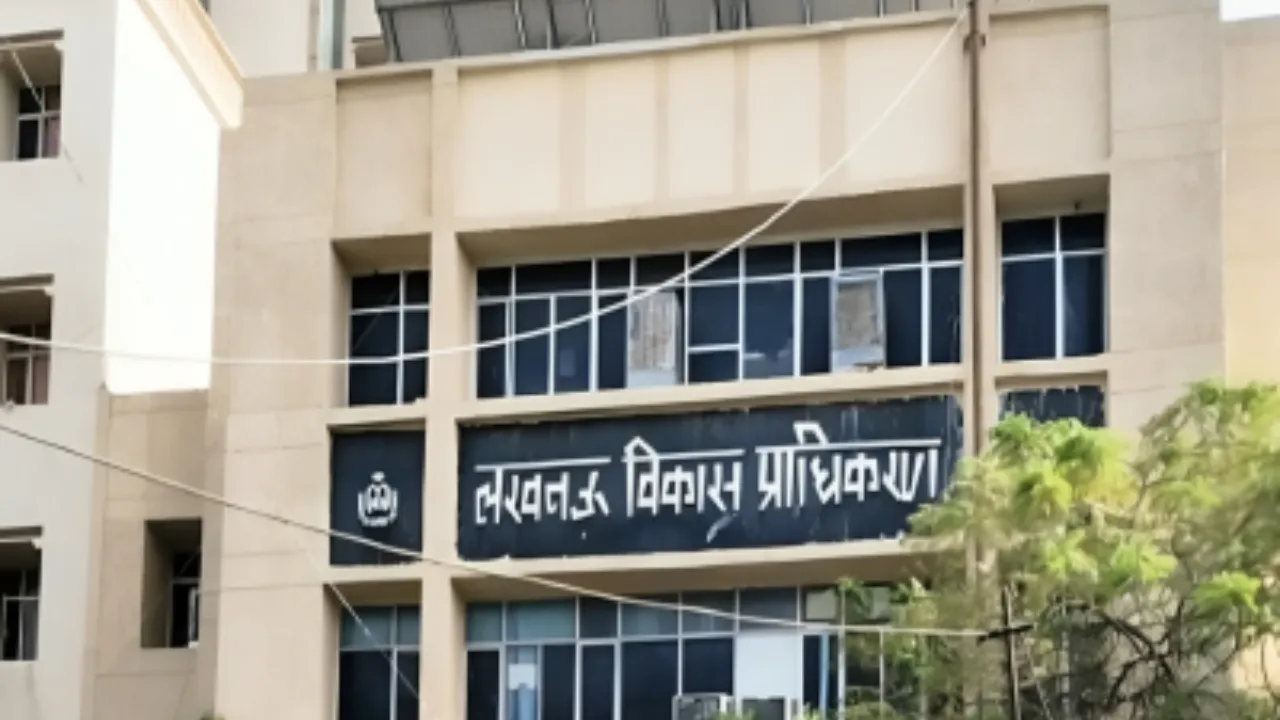 आवास विकास में दो सम्पत्ति प्रबंधकों के कार्यक्षेत्र में बदलाव, बरेली, शाहजहांपुर और पीलीभीत में ये बने नए अधिकारी