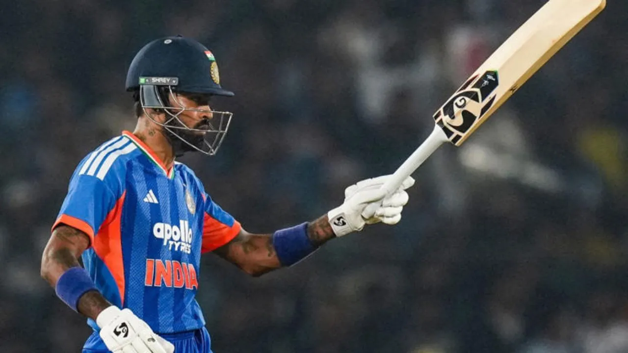 Hardik Pandya century: हार्दिक पंड्या ने एक ओवर में जड़े पांच छक्के, बनाए 133 रन 