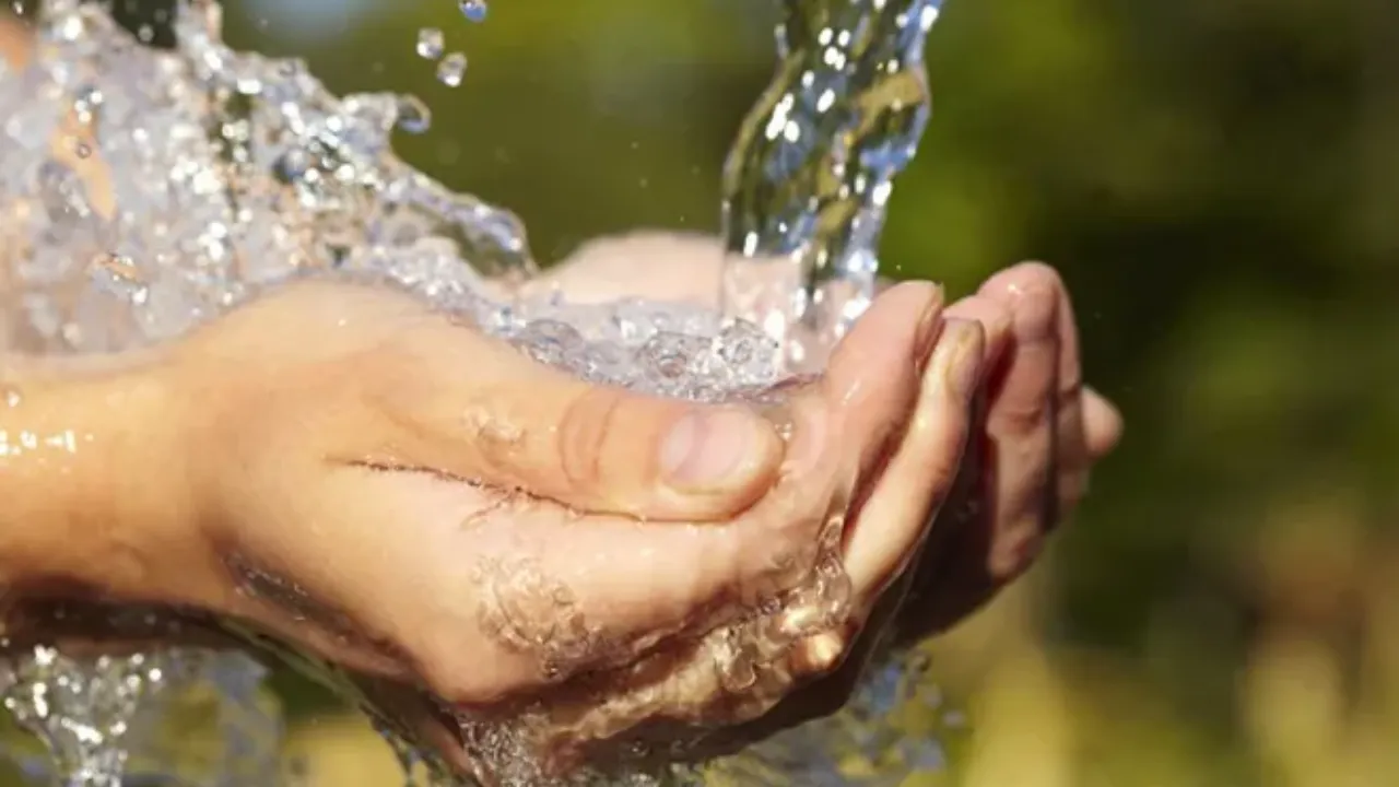 काशी से पर्यावरण के लिए वरदानः आईआईटी बीएचयू ने बनाया सस्ता 'रासायनिक स्पंज', 99% तक डाई प्रदूषण खत्म