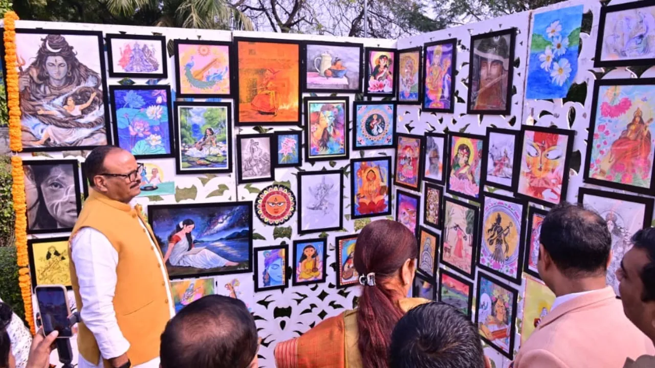 केजीएमयू में बसंत पंचमी की भव्य छटा, मां सरस्वती की आराधना में रंगा परिसर