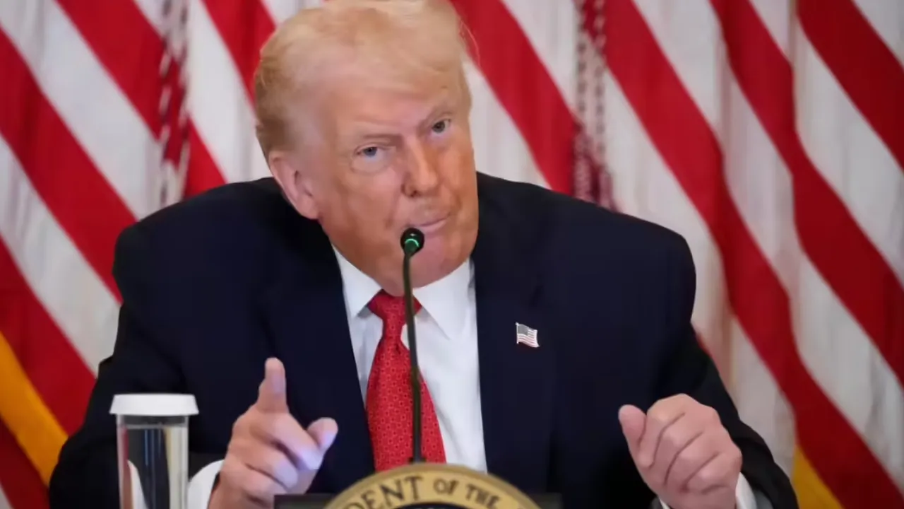 ग्रीनलैंड पर ट्रंप का यू-टर्न, डेनमार्क से सौदा करने के मूड में!