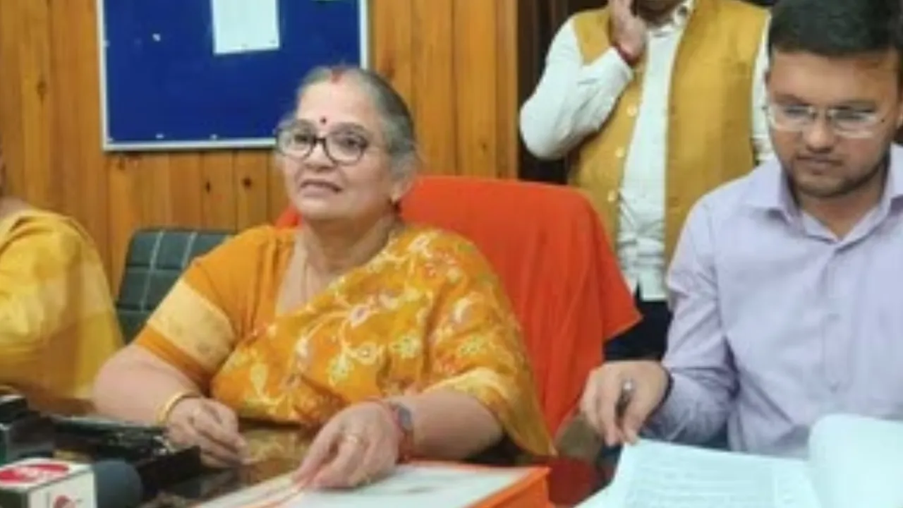 दूषित पानी और सीवर को लेकर सदन में हुआ जमकर हंगामा, भाजपा सहित विपक्षी दलों के पार्षदों ने जलकल और सुएज इंडिया को घेरा