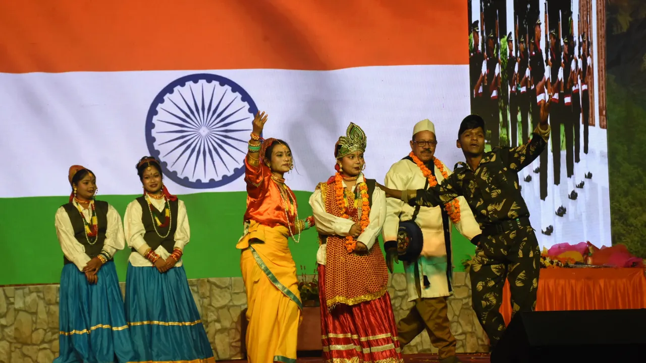 उत्तरायणी कौथिग हुआ गीत-संगीत और नृत्य... सेना के नाम रही शाम