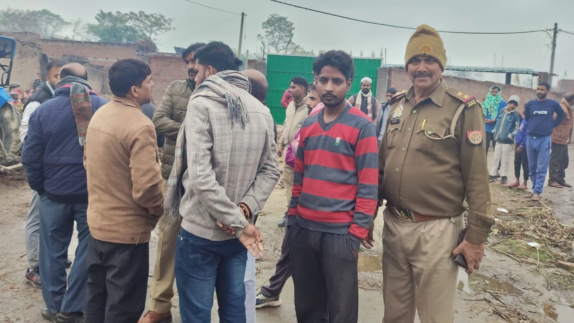 UP: दुष्कर्म की रिपोर्ट दर्ज कराने के अगले दिन किशोरी ने फांसी लगाकर दी जान