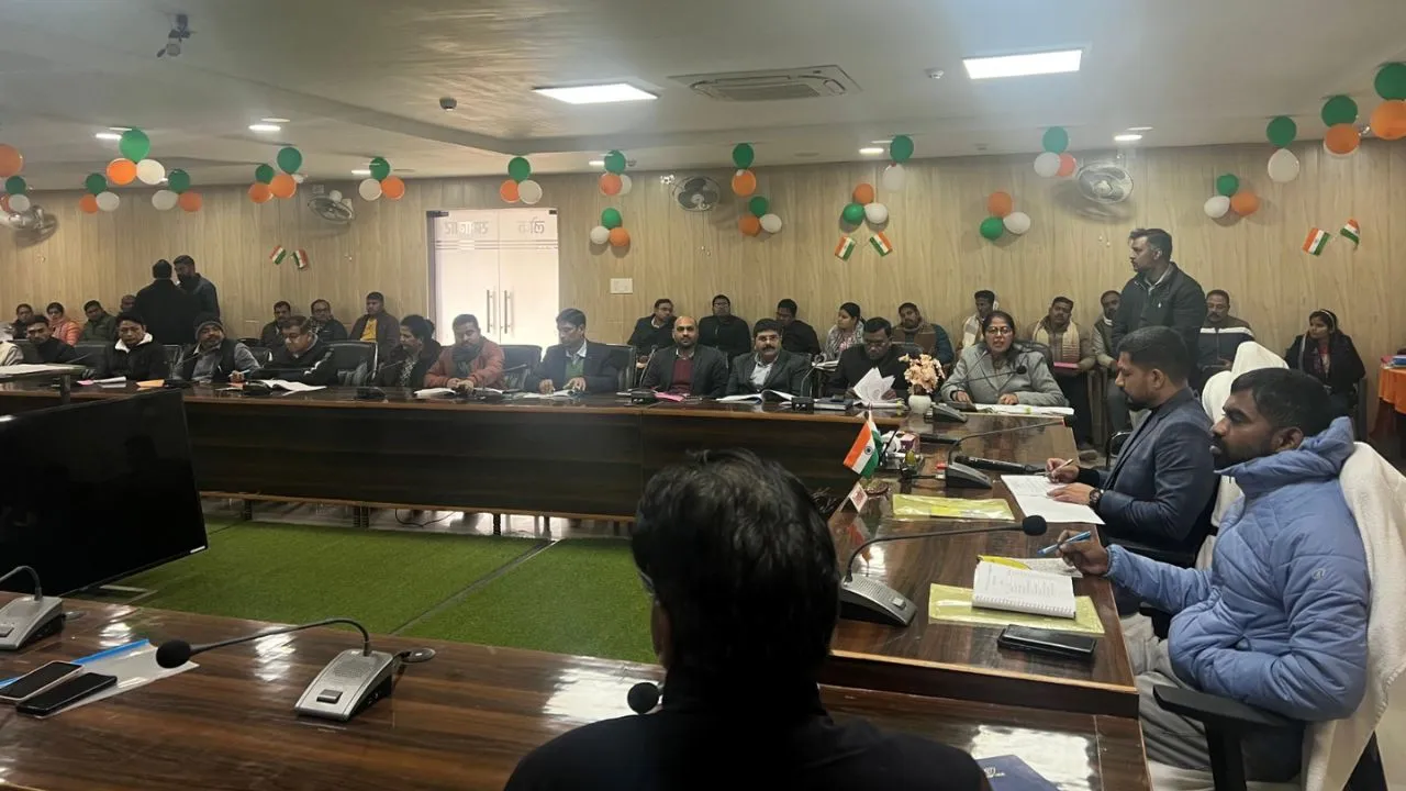 PM Ajay Yojana:  गुणवत्ता से कोई समझौता नहीं, कार्यों की हो सख्त मॉनिटरिंग, समिति की बैठक में बोले डीएम
