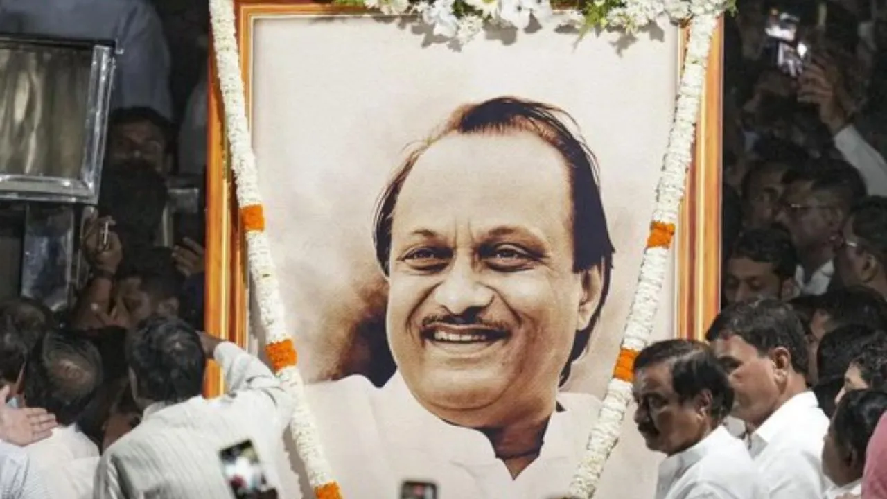  Ajit Pawar :  अंतिम सफर पर अजित पवार...बारामती में राजकीय सम्मान के साथ अंतिम संस्कार