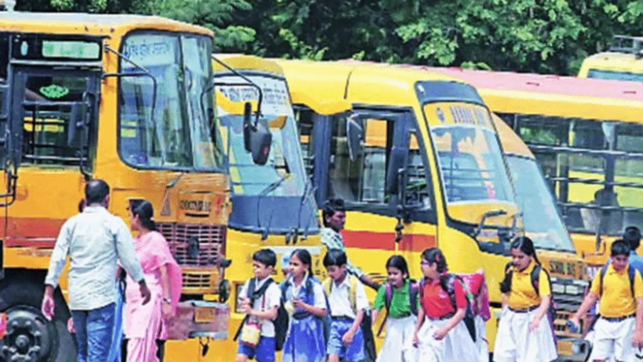 अनफिट स्कूली वाहनों के खिलाफ विशेष चेकिंग अभियान, नियमों का उल्लंघन करने पर सख्त कार्रवाई