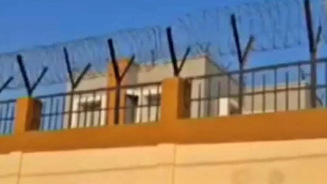 वृन्दावन बाल सुधार गृह से  कंबल ओढ़कर भाग निकली 5 लड़कियां, दो अपने घर पहुंचीं, तीन की तलाश जारी 