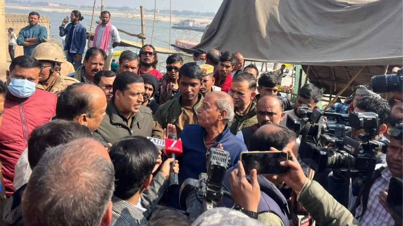 धरोहर खत्म, विरासत नष्ट...  जानें क्यों हो रहा मणिकर्णिका घाट पर पुनर्विकास को लेकर विरोध, प्रशासन ने बताई ‘गलतफहमी’ 