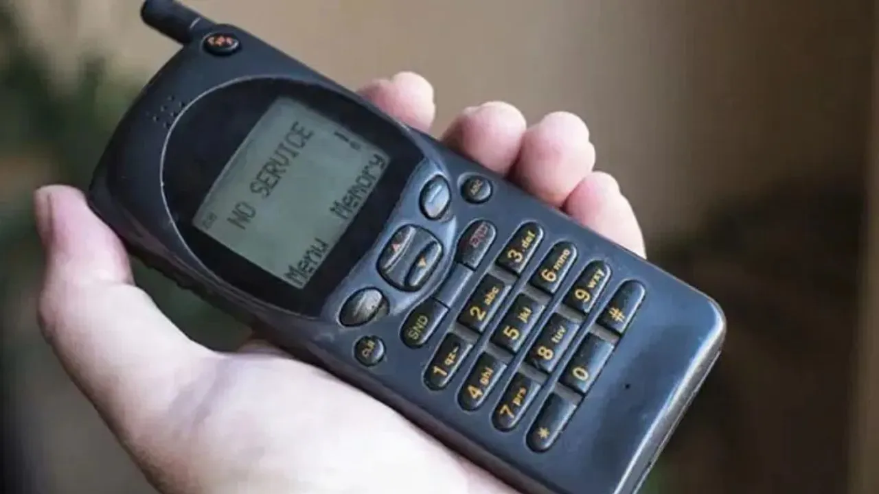  8 जनवरी का इतिहास : इन देशों के बीच हुआ दुनिया की सबसे पहली फोन कॉल 