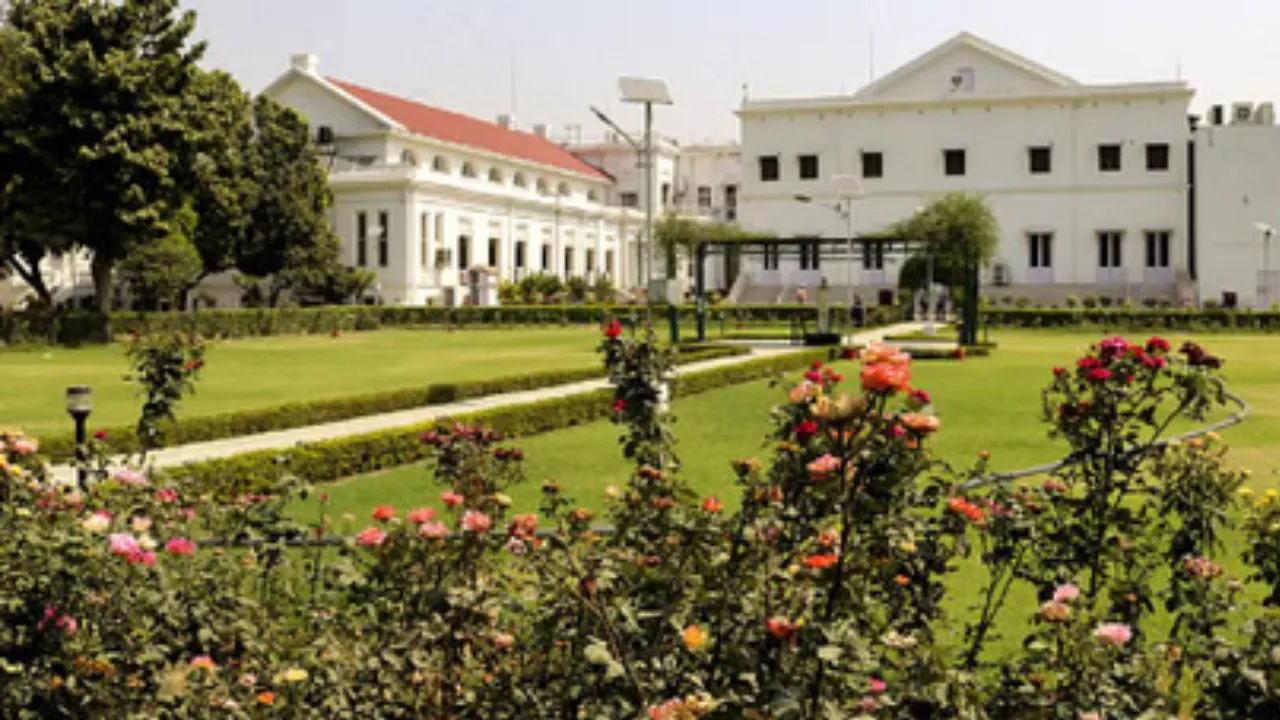 राजभवन अब कहलायेगा जन भवन,  यूपी में राज्यपाल के आधिकारिक आवास का नाम परिवर्तन