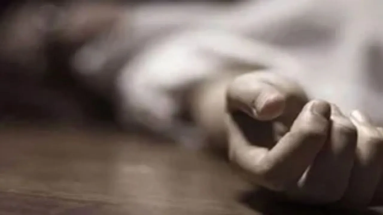 बाराबंकी में कक्षा 11वीं की छात्रा ने दी जान,  परिजनों में कोहराम, जांच जारी 