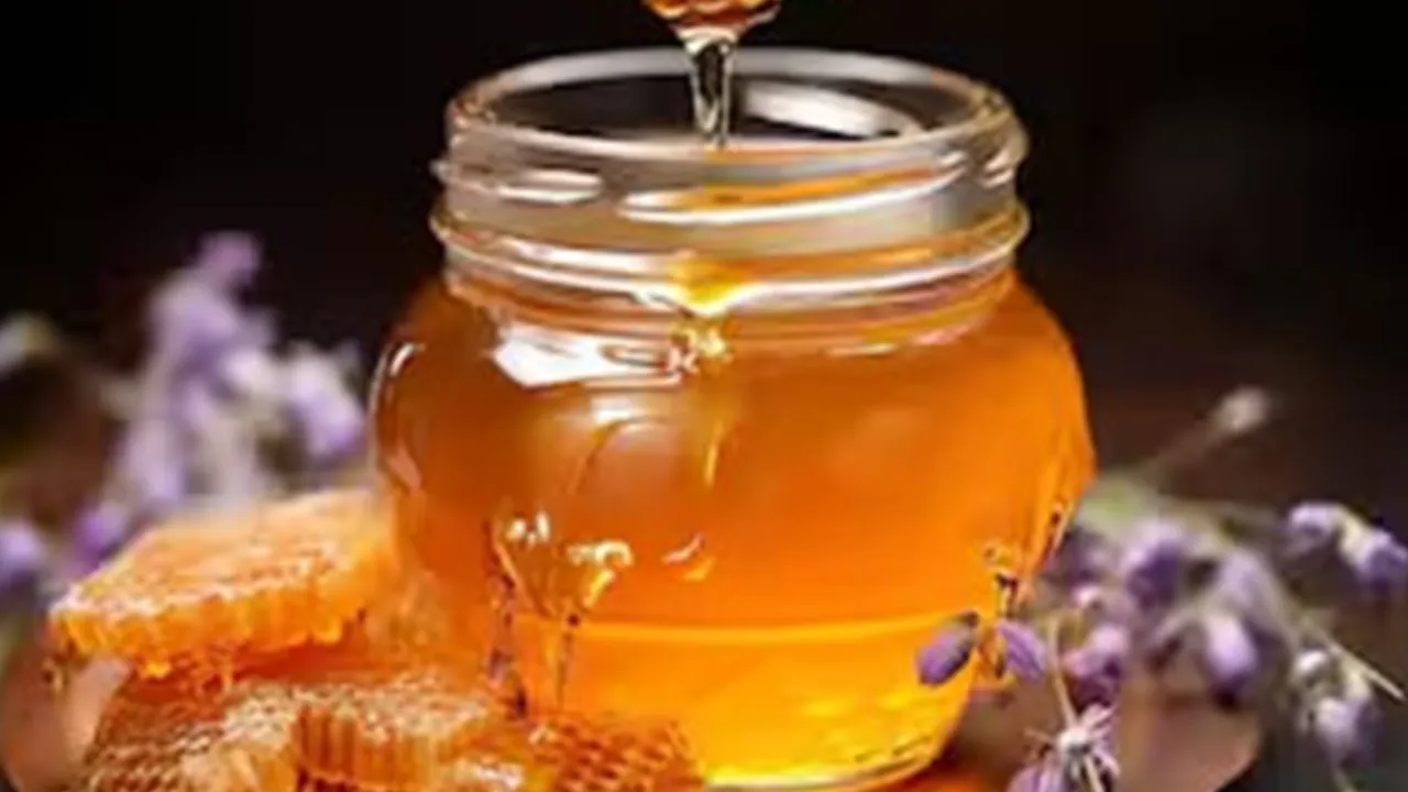  वैज्ञानिक फैक्ट: शहद के दीर्घायु होने का विज्ञान