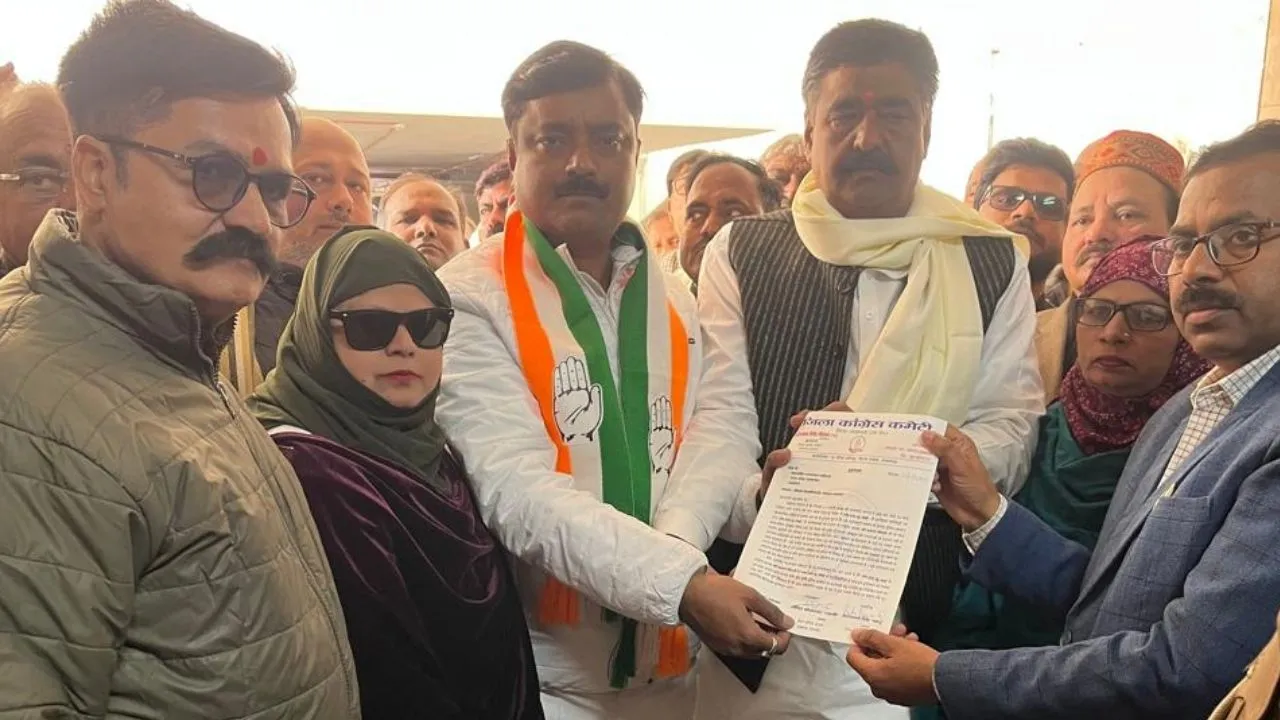 गृहकर के बढ़े बिलों को लेकर नगर आयुक्त से मिले व्यापारी...जताई आपत्ति, बिल को बताया अव्यवहारिक 