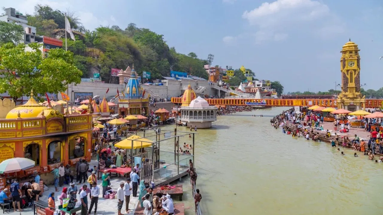  हरिद्वार में अर्धकुंभ 2027, गैर हिंदुओं की एंट्री बैन की मांग तेज, क्या है विवाद जानें 