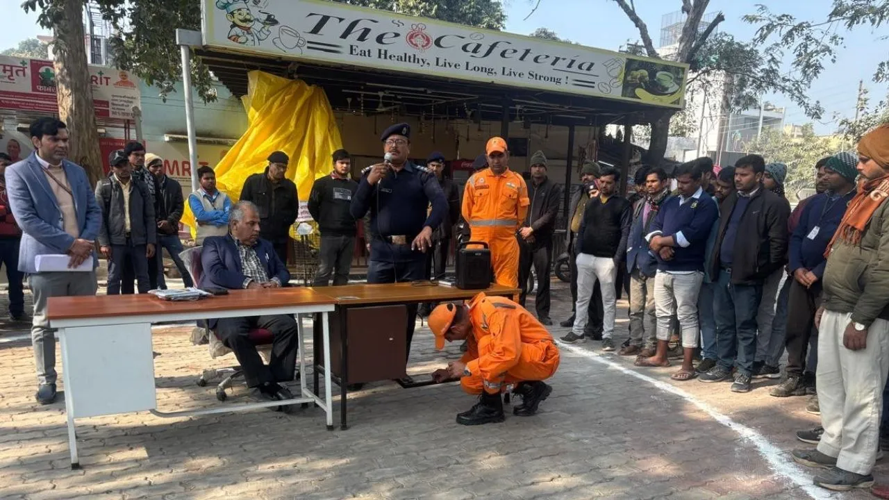  बहराइच मेडिकल कॉलेज में मॉक ड्रिल, सिखाये गए आपदा की स्थिति में बचाव एवं नियंत्रण के गुण 