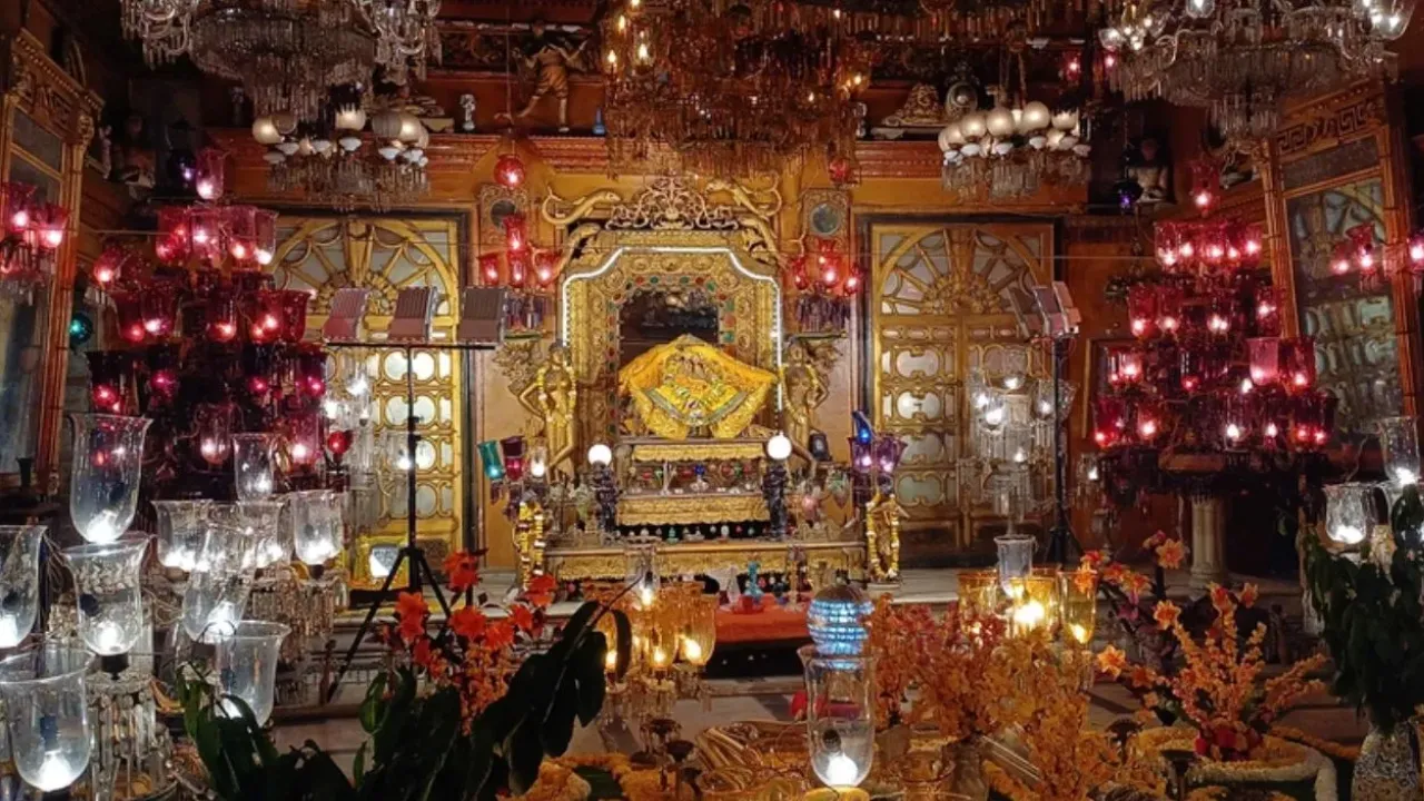 बसंत पंचमी के अवसर पर खुला 'बसंती कमरा',  'शाहजी मंदिर' के पट भव्यता देख भावविभोर हुए भक्त